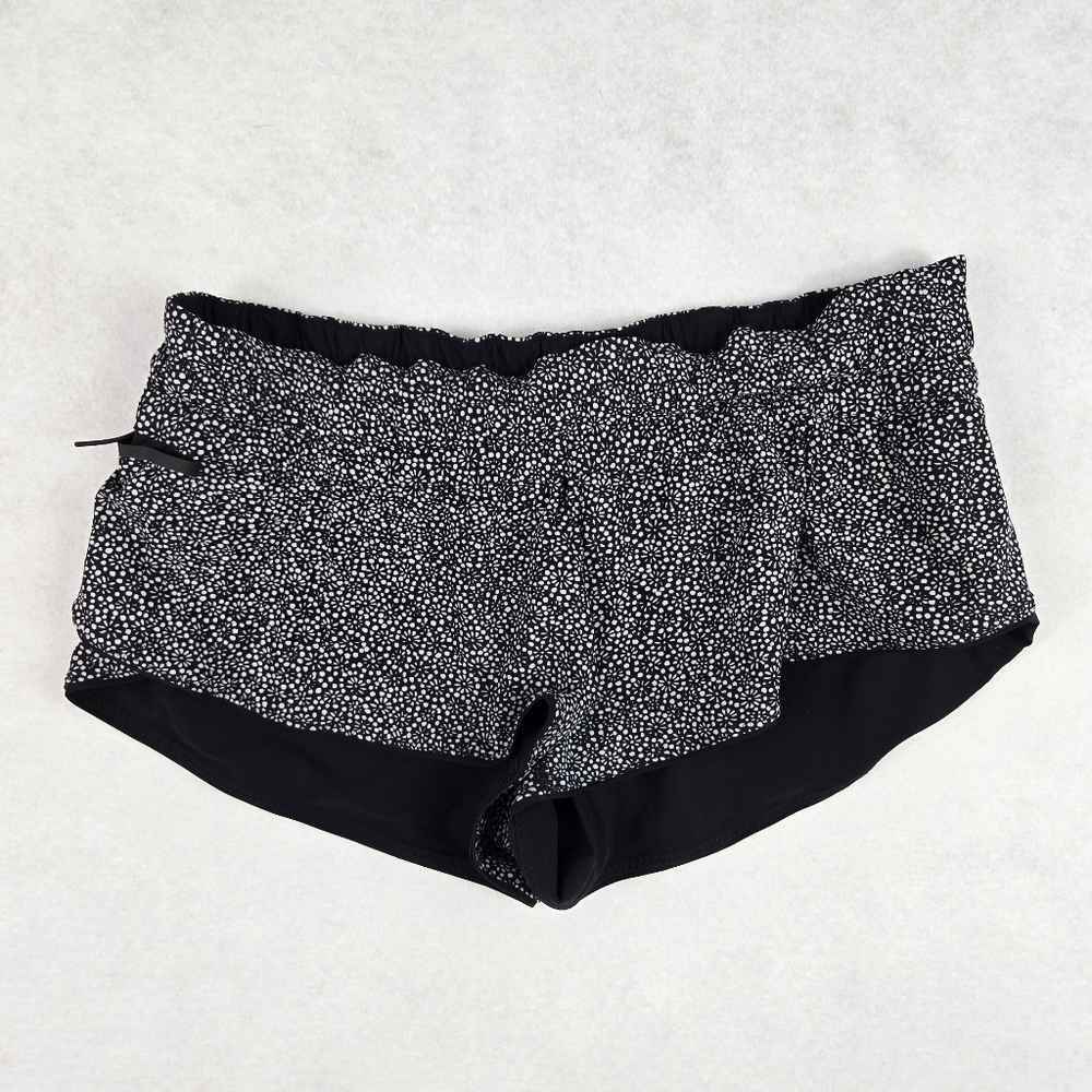 Lululemon Surf Short II Freckle Flower Black White / Black